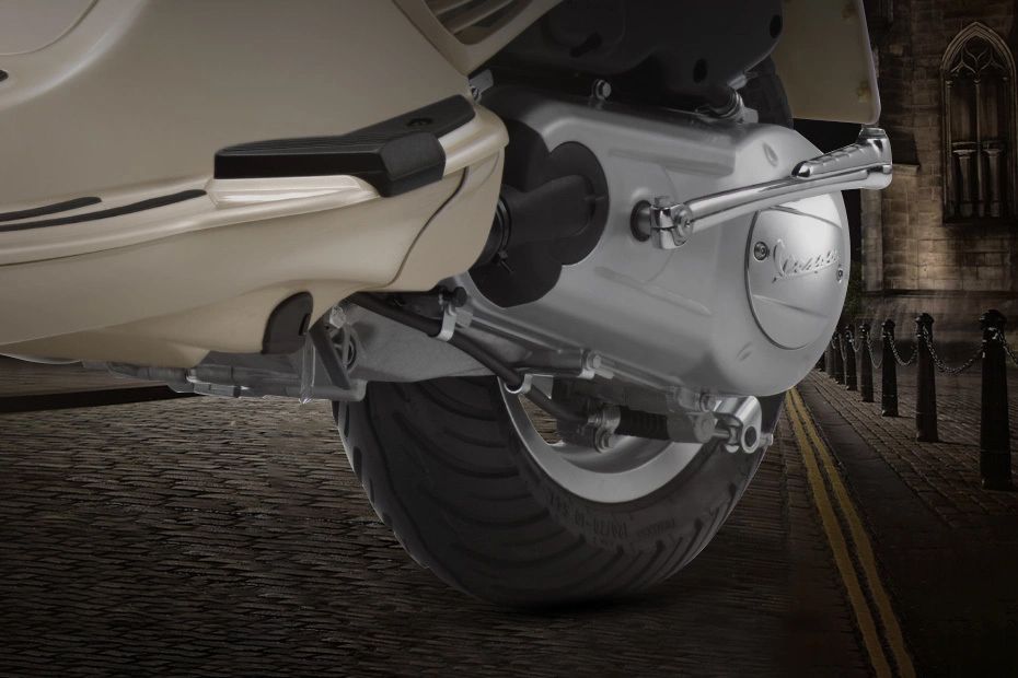 rear tyre kick starter view vespa elegante 150