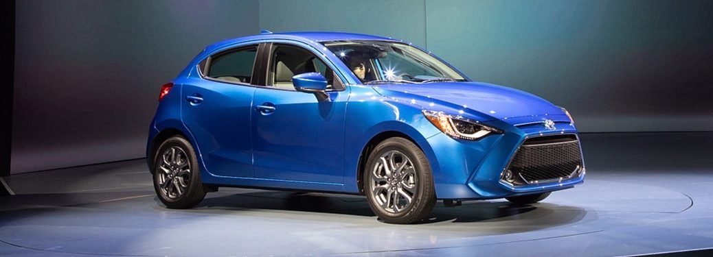 Toyota akan Berhenti Jualan Yaris 'Kembaran' Mazda2 1 2020 Toyota Yaris blue front view on stage o 1038x375 1