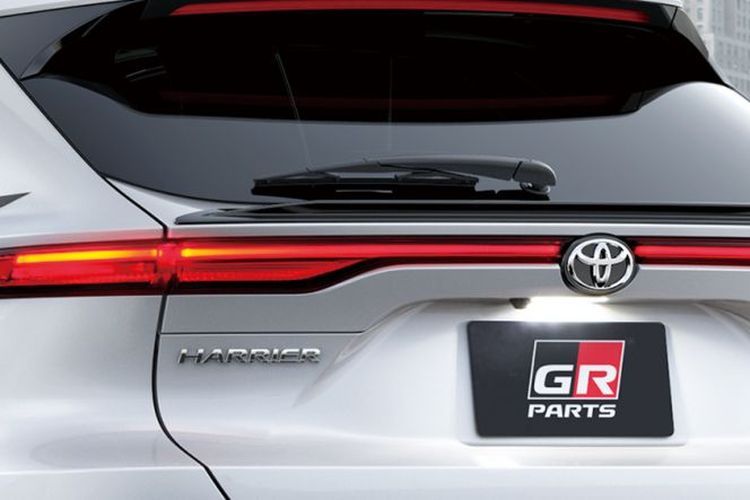SUV Mewah Toyota Harrier Kini Punya Trim TRD-GR 3 Toyota Harrier 2021 8 GR