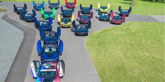 Ketika BMW i8 Model Terakhir Mengikuti 'Acara Perpisahan'... 2 bmw i8 final