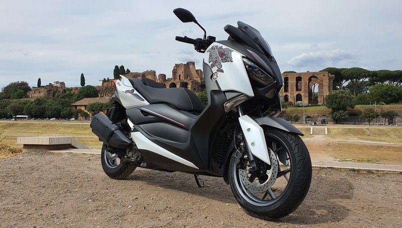 Yamaha XMAX 300 'Roma Edition', Berbalut Seni Khas Italia ! 2 yamaha xmax 300 roma edition