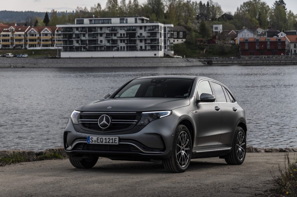 Mercedes-Benz EQC Dikeluhkan Investor Daimler, Ada Apa ? 1 2020 mercedes benz eqc 100701214 h