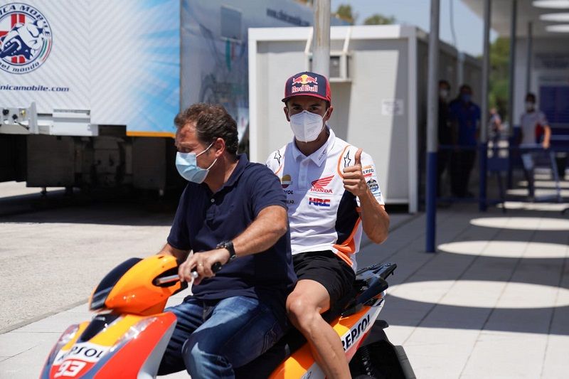 Marc Marquez Dinyatakan 'Fit', Akan Balapan di Jerez Minggu Ini 1 Marc Marquez Dinyatakan 'Fit', Akan Balapan di Jerez-1