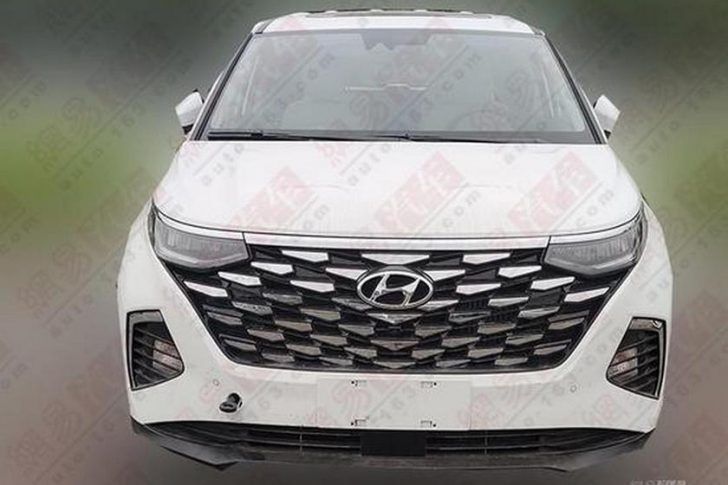 Mobil Baru Hyundai Custo Tengah Digarap ? 1 Mobil baru Hyundai Custo dalam spyshot