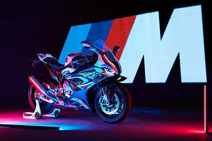 New BMW M1000 RR
