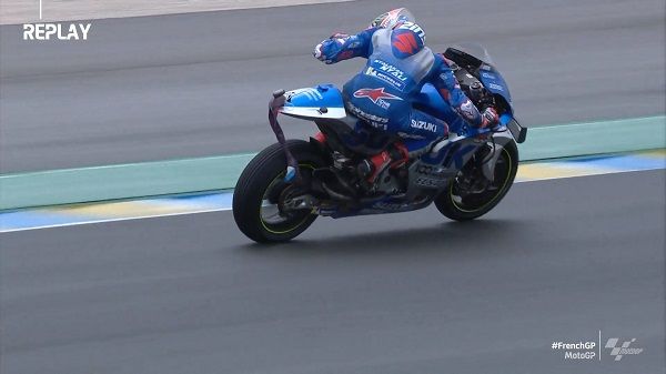 Tragedi Motor Suzuki Rins Tersangkut Tali! Salah Siapa? 2 Alex Rins Tersangkut Tali 1 1