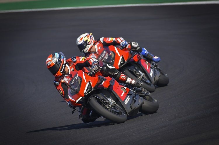 Pol Espargaro Memakai Motor Honda dengan Logo Ditutupi 5 Tim Resmi Ducati Portimao