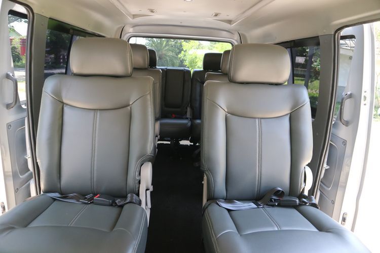 Suzuki Carry Minibus resmi