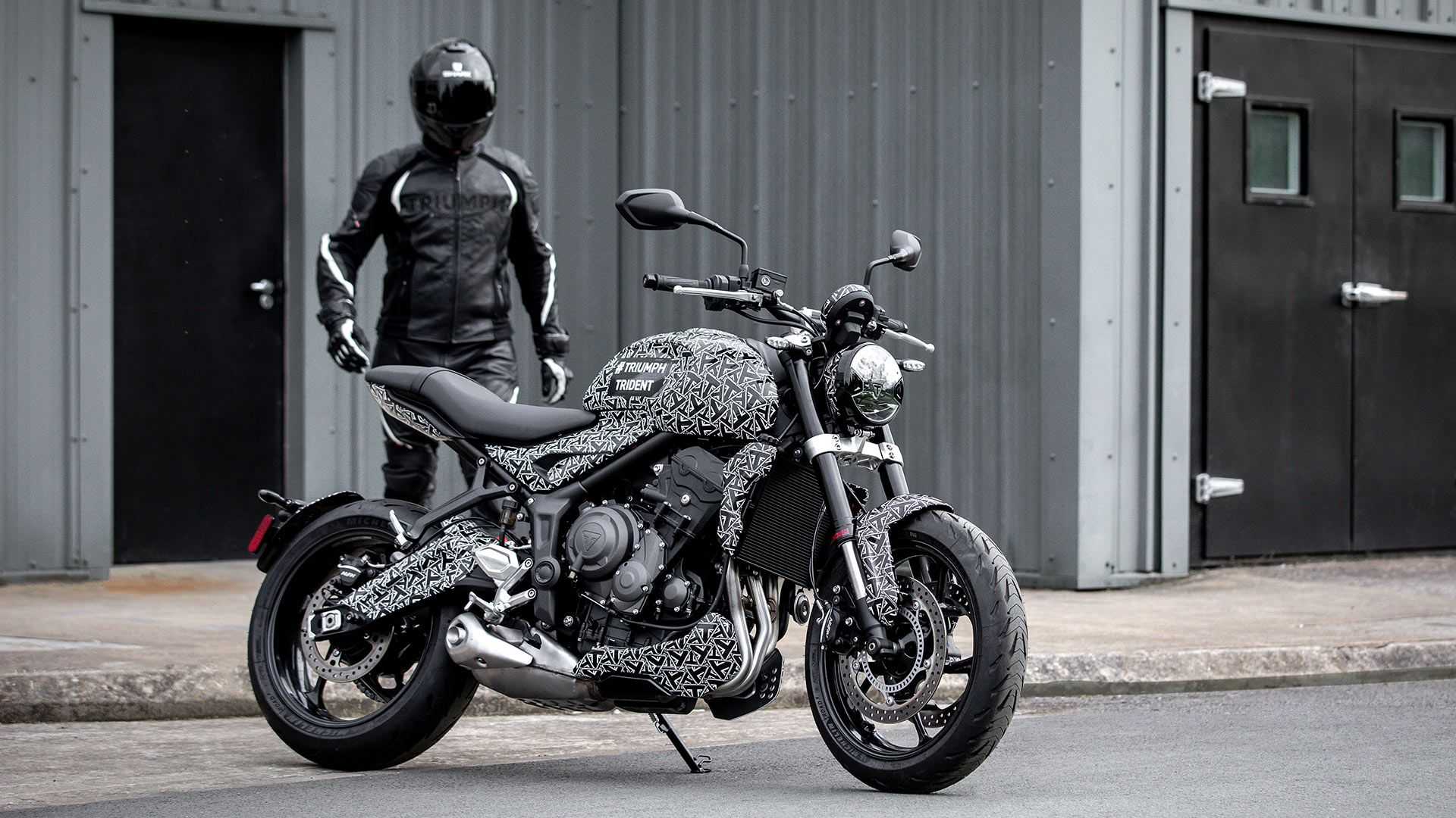 Triumph Trident jalani tes