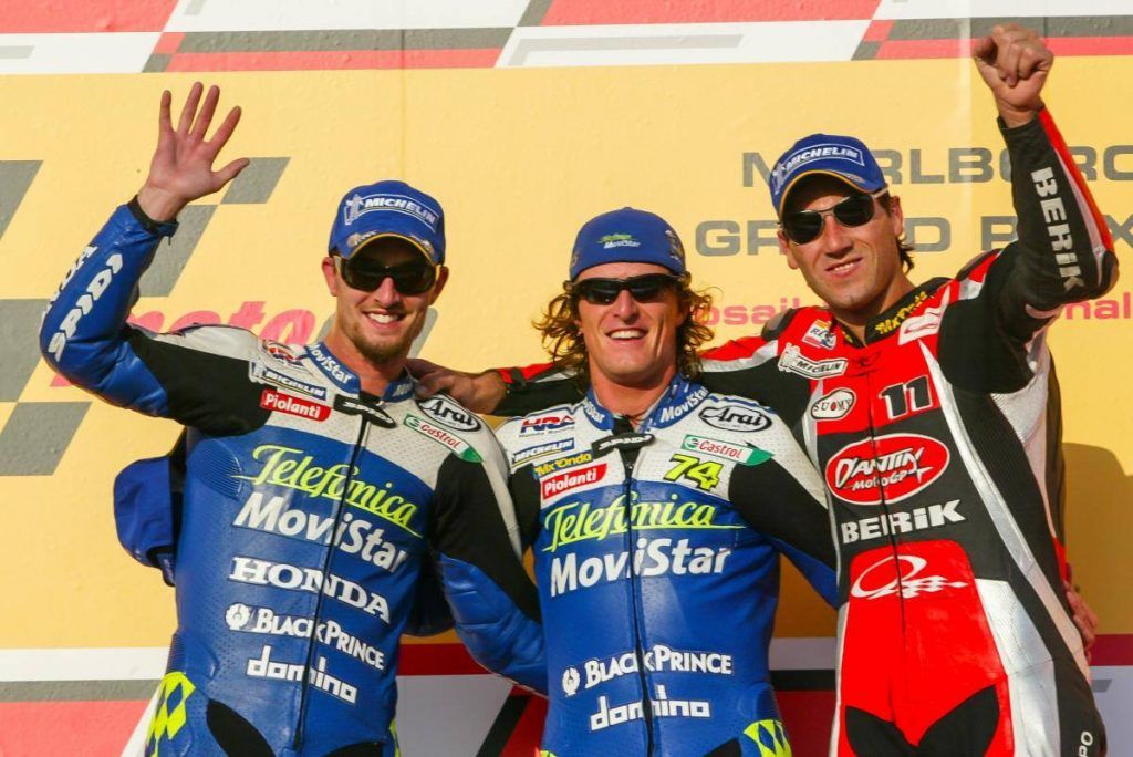 Podium Sapu Bersih Tim Satelit Pertama Setelah 16 Tahun dan Gossip 1 podium tim independen 2004