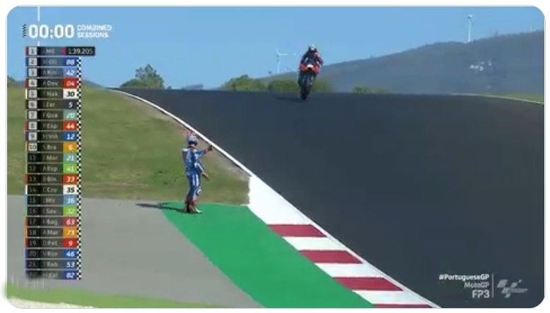 Kehabisan Bensin: Rins Nunggu 'Ojek Miller' di GP Portugal! 2 rins 4