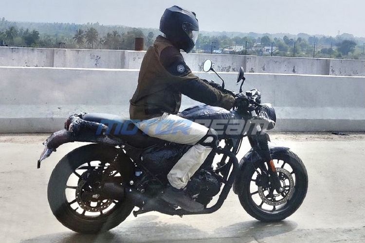 Royal Enfield Garap Motor Baru Lagi, Hunter? 1 Royal Enfield Garap motor baru