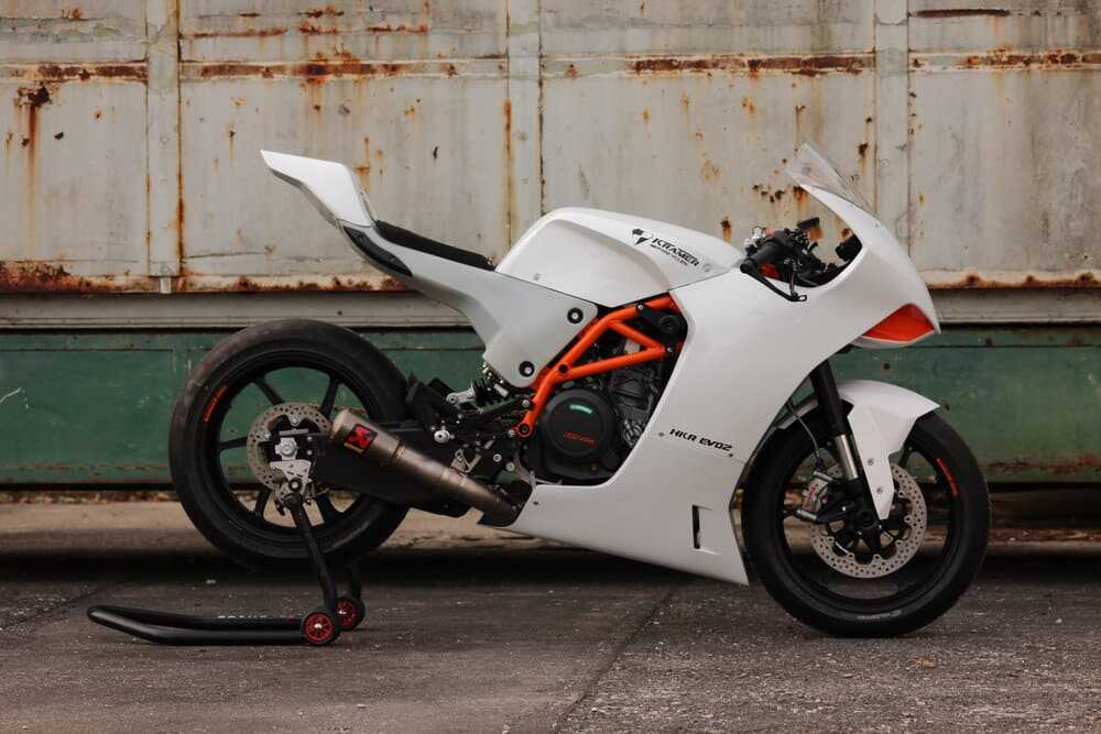 KTM Tak Jual Replika MotoGP Tapi Motor Balap 890cc V2 1 ktm rc 890r 890cc v2 optimized