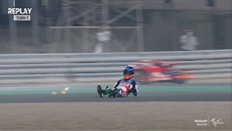 Takaaki Nakagami Stres dengan Motor, Masalah Ban Kebalikan dengan Yamaha 1 Alex Marquez Crash 1