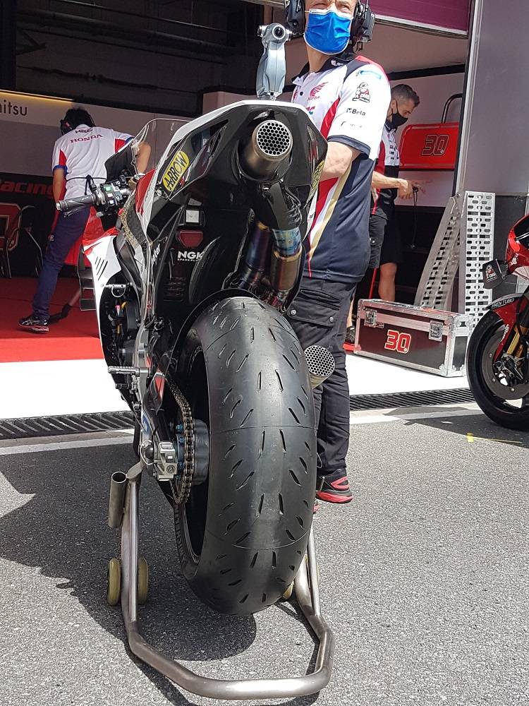 'Korban' Ride-height Adjuster: Jok Motor MotoGP Didesain Ulang..! 3 Foto @PeterBom4