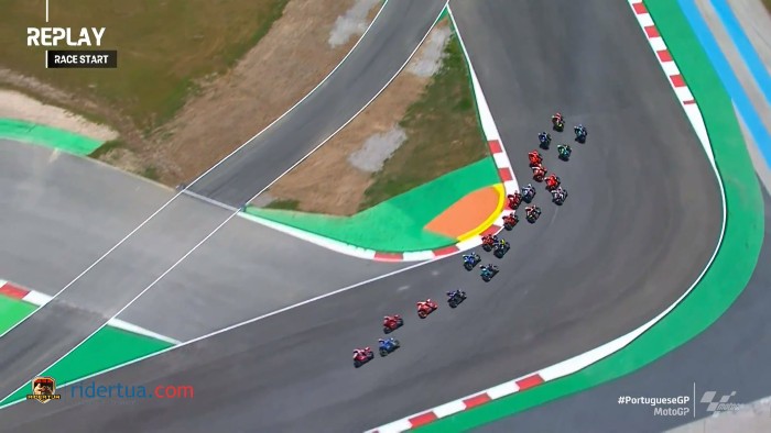 Maverick Vinales portugal start