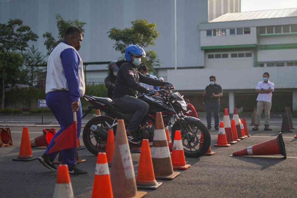 Komunitas Honda CB150R StreetFire Ikuti Kopdar Sambil Ngabuburit 1 cb150r 6c3ae12a bec6 42d9 90df 8ca1cf6f31c8 optimized