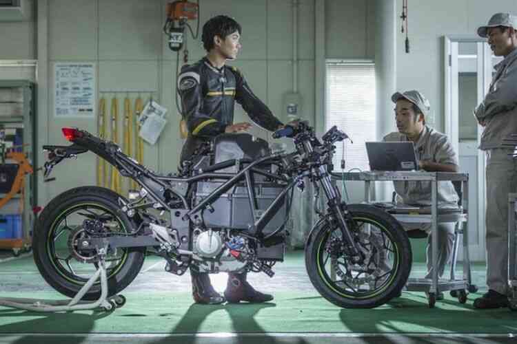Kapan Kawasaki Produksi Motor Listrik Endeavor? 1 kawasaki endeavor gridoto optimized