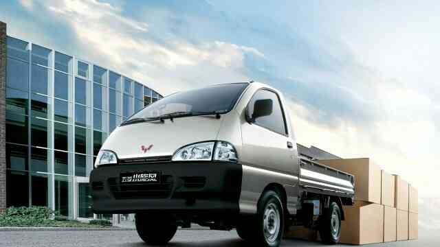 Gran Max, 'Turunan' Hijet yang Masih Bertahan Hingga Kini 1 wuling little tornado espass bus truck id optimized