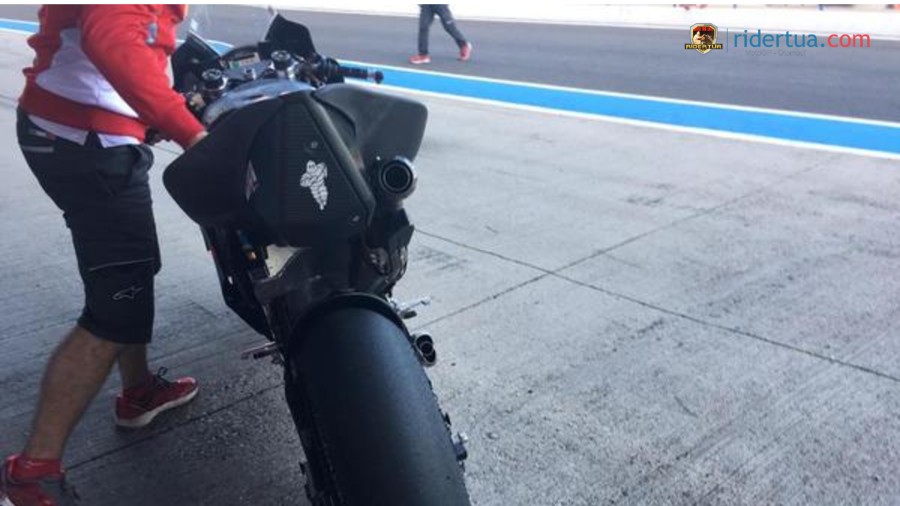 KTM Membawa 'Ekor Bebek' di RC16, Buat Berenang? 3 Alvaro Bautista Desmosedici Tes Jerez 2019 1