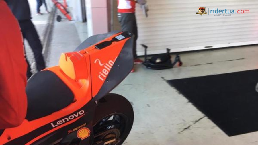 KTM Membawa 'Ekor Bebek' di RC16, Buat Berenang? 2 Alvaro Bautista Desmosedici Tes Jerez 2019