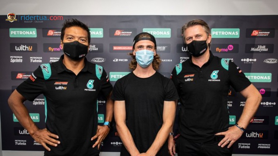 Vinales 'Dinonaktifkan' Yamaha? Crutchlow ke Tim Pabrikan 1 Darryn Binder Yamaha