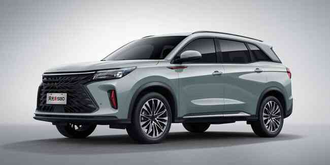 Sosok All New DFSK Fengguang 'Glory' 580 Mulai Terlihat? 1 dfsk fengguang glory 580 autohome cn otosia optimized