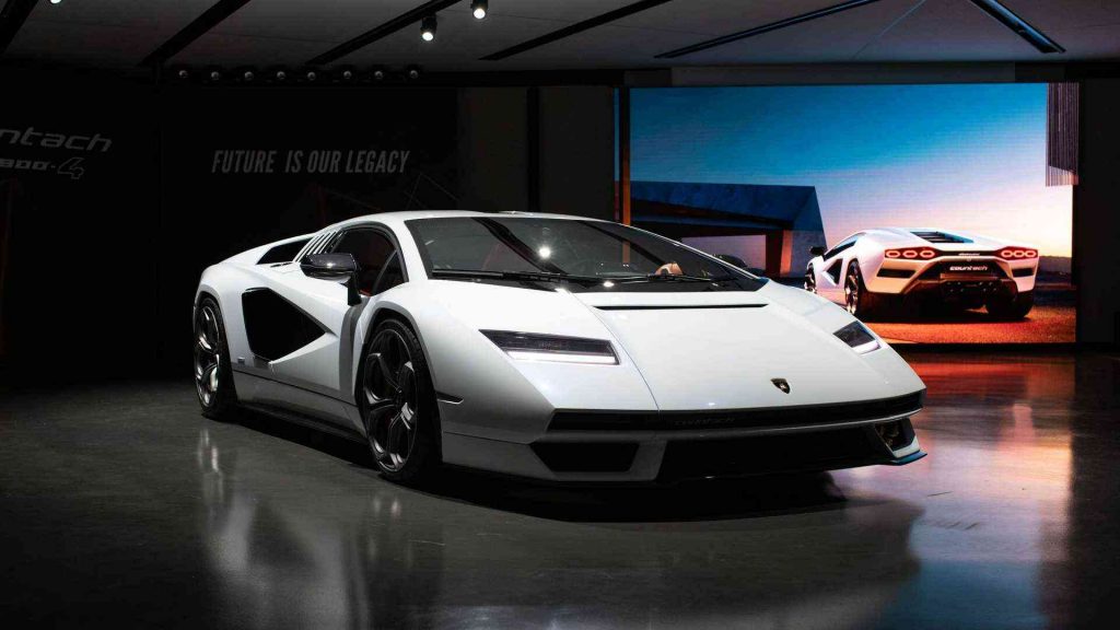 Lamborghini Countach 'Hybrid' Sudah Sold Out! 1 lamborghini countach lpi 800 4 motor1 optimized