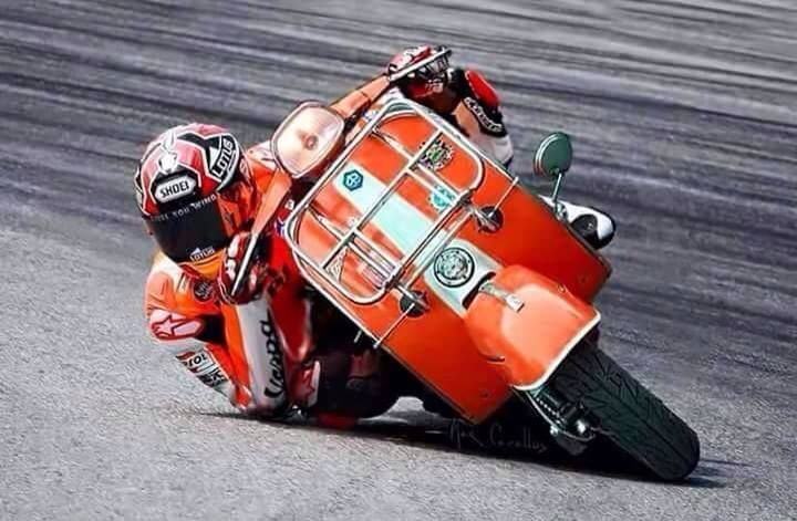 Siapa yang Sanggup Menjinakkan Motor Ini? 3 marc marquez vespa