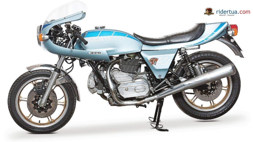 Zarco Nekat Touring dengan Motor Jadul Super Sport Desmo 1 Ducati 900 SS Darmah 1981