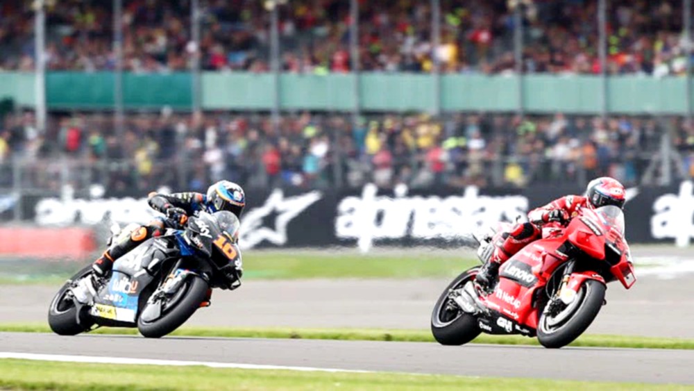 Cerdas dan Tak Berambisi: Marini Tak Mau Menyerang Pecco! 1 Luca Marini Francesco Bagnaia 2