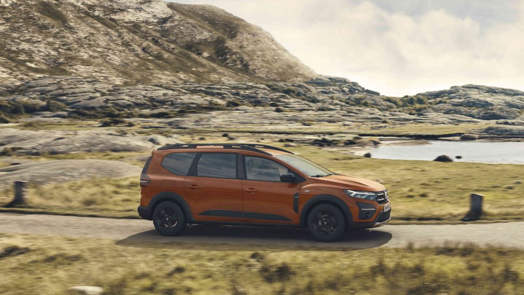 Dacia Jogger, MPV 7-Seater Murah Meriah! 1 dacia jogger top gear optimized