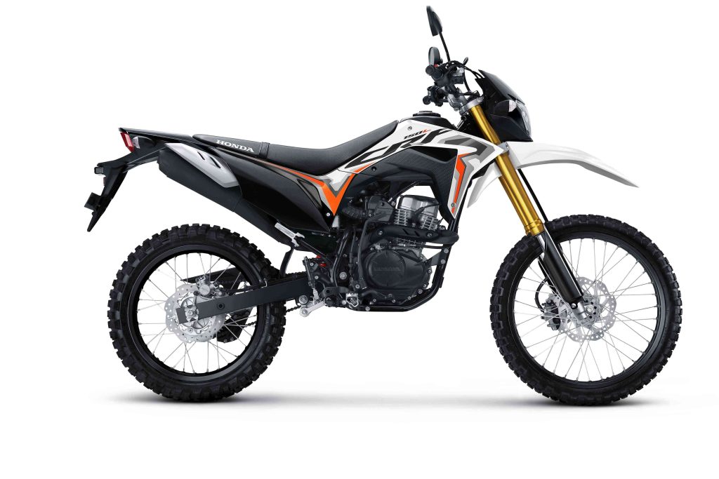 Honda CRF150L Kini Punya Pilihan Warna Baru 1 extreme white optimized