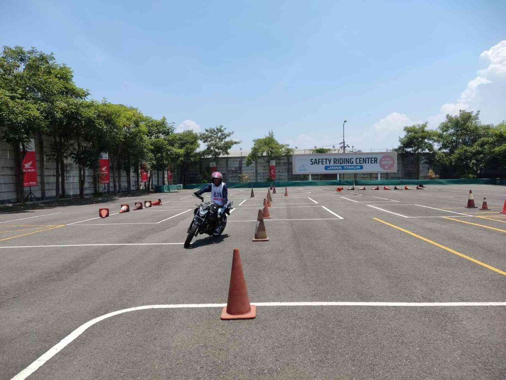 MPM Honda Jatim Kampanyekan #Cari_Aman Kepada Konsumen 1 mpm 03fdf384 21fc 4523 82bc 8a1e4322f410 optimized