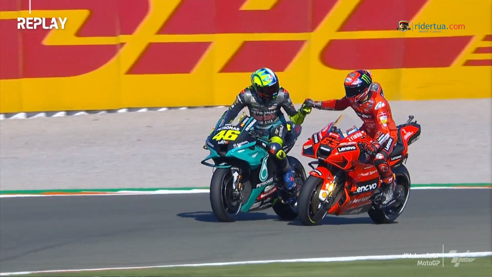 Pecco Bagnaia dan Kutukan Tikungan 2 Valencia 1 Pecco Rossi