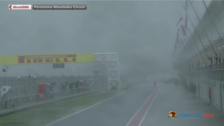 Race 1 Batal mandalika