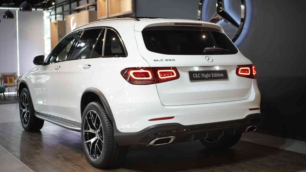 Mercedes-Benz Rilis GLC Night Edition, Lebih Sporty! 1 mercedes benz glc night edition otosia optimized