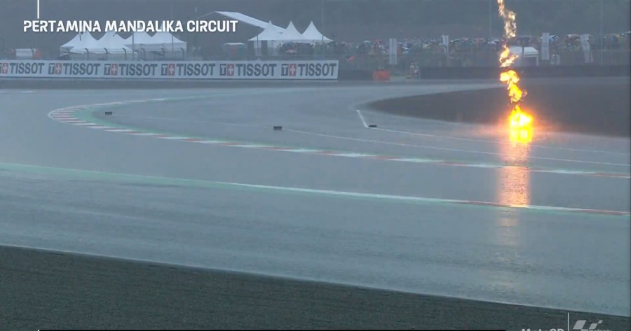 Hujan Petir Mandalika