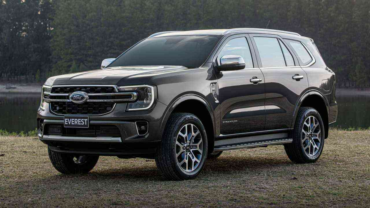 Ford Everest 7-Seater Bakal Setangguh All New Ranger? 1 ford everest 2023 motor1 optimized