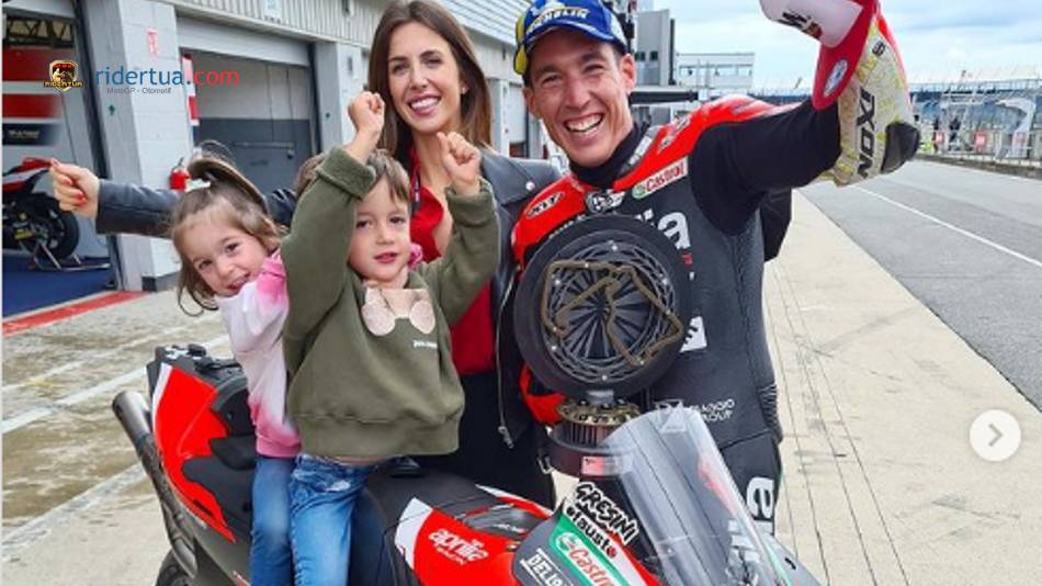 Aleix Espargaro 'Dapat Hadiah' Porsche 718 Cayman GT4 RS 1 Max -Mia - Aleix Espargaro