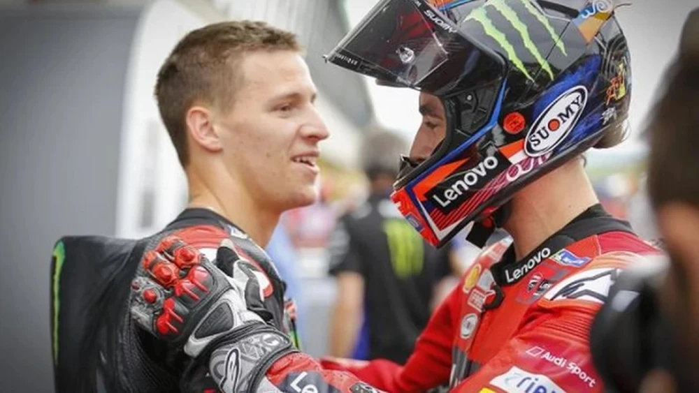 Dulu, Fabio Quartarao Didiskualifikasi Karena Kurang Tekanan Ban dan Pecco yang Menang 1 Fabio Quartararo