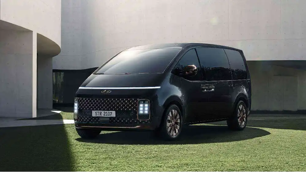 Hyundai Stargazer, Mirip Staria Tapi Murah Meriah? 1 Hyundai Staria Motor1