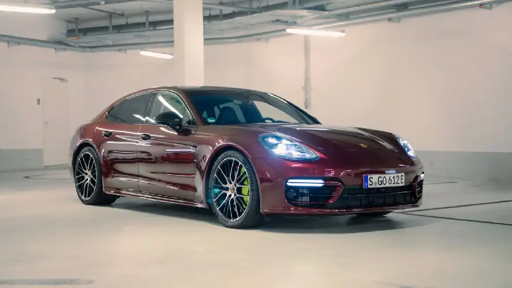 Porsche Cayenne-Panamera Kini Dilengkapi Teknologi Hybrid! 1 Porsche Panamera Newsroom