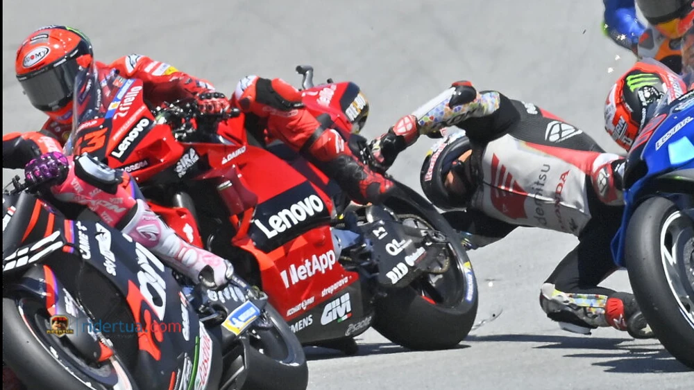 Franco Morbidelli Hampir Jatuh Karena Manuver Alex Marquez 2 Takaaki Nakagami Francesco Bagnaia