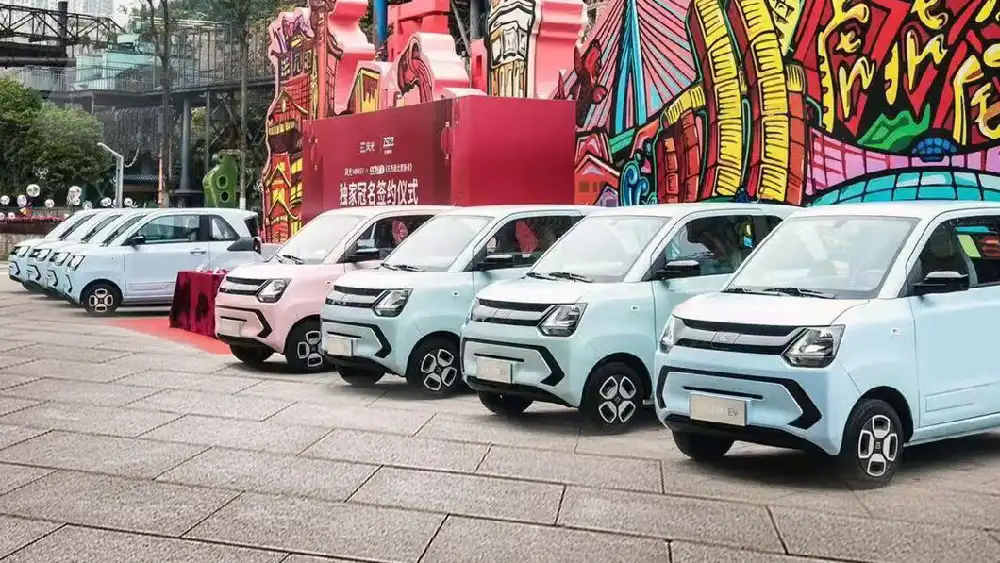 DFSK dan Wuling Ikut Pameran PEVS 2022, Ada Model Baru? 1 DFSK Mini EV CarSalesBase