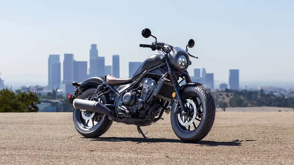 SIM C Terbaru akan Diberlakukan Untuk Sepeda Motor 250 cc ke Atas! 1 Honda Rebel 500 Huntington Beach