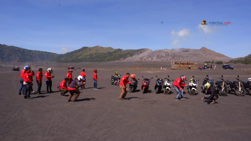 Fun Touring Blogger with MPM Insurance dan MPM Honda Jatim Lomba