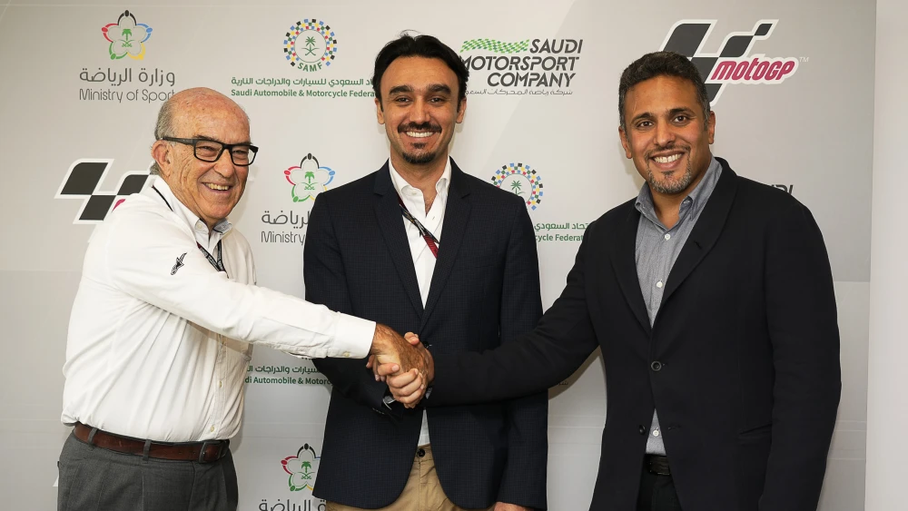 MotoGP Bakal Digelar di Arab Saudi 1 Dorna Sports CEO Carmelo Ezpeleta Saudi Automobile Motorcycle Federation