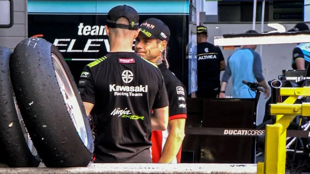 Jonathan Rea Alvaro Bautista