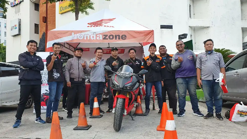 MPM Honda Jatim dan Komunitas CBR Ramaikan Launching New CBR250RR 1 Sumori Honda CBR250RR MPM Honda Jatim2